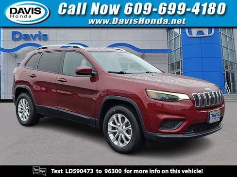 Used 2020 Jeep Cherokee Latitude image 1