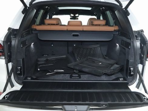 Certified 2024 BMW X5 xDrive40i w/ Parking Assistance Package image 31