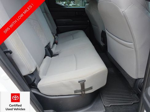 Certified 2025 Toyota Tacoma SR5 AWD/4WD image 17