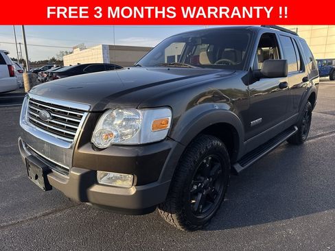 Used 2006 Ford Explorer XLT AWD/4WD image 32