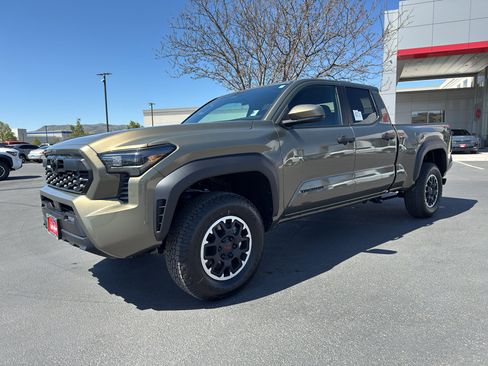 New 2026 Toyota Tacoma TRD Off-Road AWD/4WD image 5