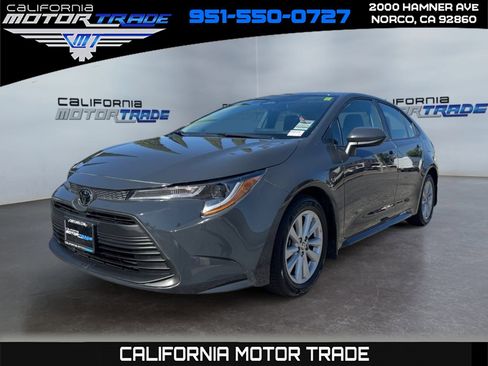 Used 2026 Toyota Corolla LE w/ LE Premium Package FWD image 1