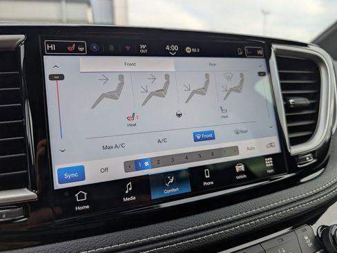 New 2026 Chrysler Pacifica Select w/ S Appearance Package image 26