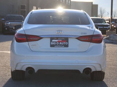 Used 2018 INFINITI Q50 Luxe w/ Essential Package (3.0T Luxe) image 10