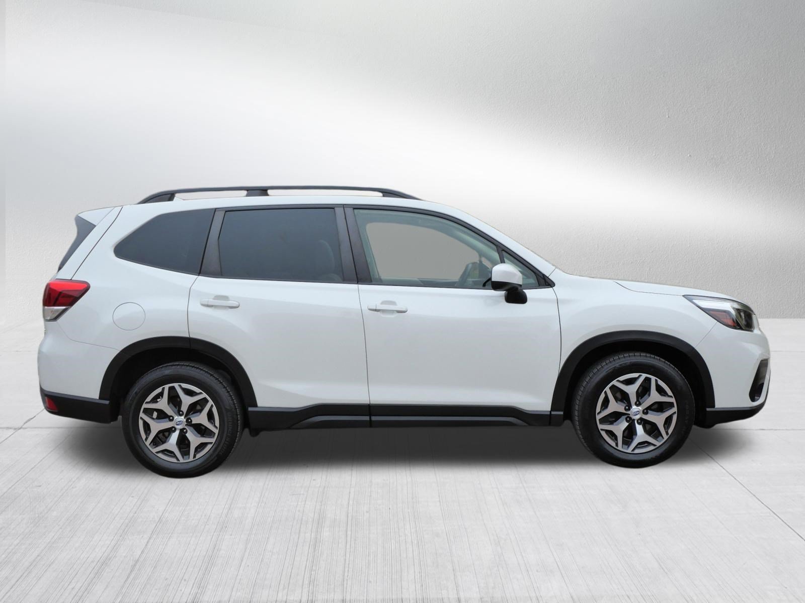 Used 2020 Subaru Forester Premium AWD/4WD image 8