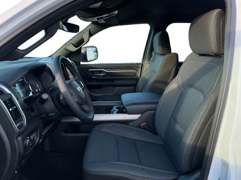 New 2026 RAM 1500 Big Horn AWD/4WD image 9