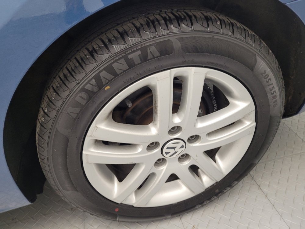 Used 2018 Volkswagen Jetta S w/ Cold Weather Package FWD image 31