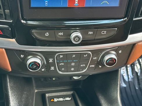 Used 2018 Chevrolet Traverse High Country AWD/4WD image 24
