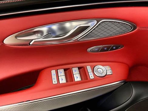 Used 2023 Genesis GV70 2.5T w/ Sport Prestige Package image 32