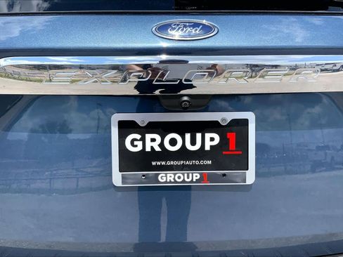 Used 2020 Ford Explorer XLT w/ Equipment Group 202A image 10