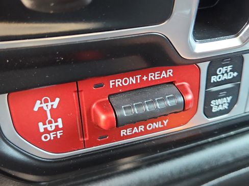 Used 2023 Jeep Gladiator Rubicon w/ LED Lighting Group AWD/4WD image 25