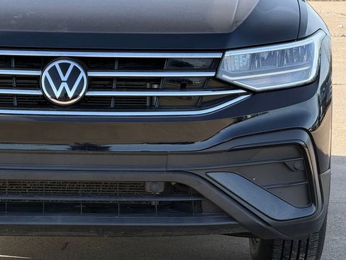 Used 2022 Volkswagen Tiguan S image 8