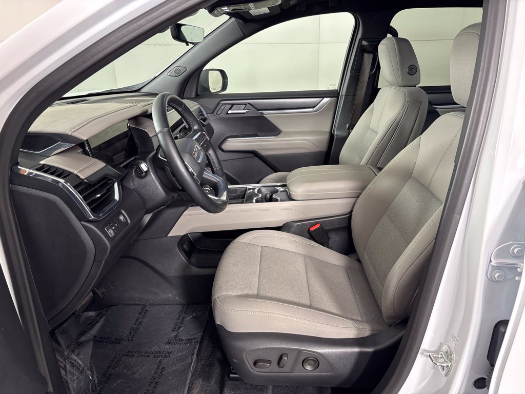 Certified 2026 GMC Acadia Elevation FWD image 34