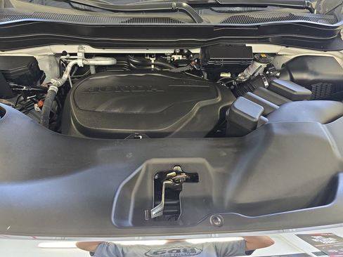 Used 2025 Honda Passport EX-L image 31
