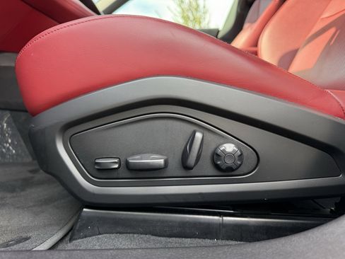 Certified 2023 Porsche Taycan image 26