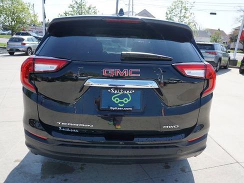 Used 2023 GMC Terrain SLE AWD/4WD image 6