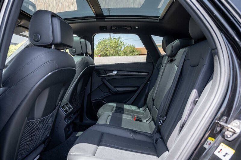 Used 2018 Audi SQ5 Premium Plus AWD/4WD image 17