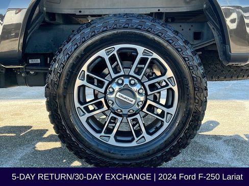 Used 2024 Ford F250 Lariat image 36