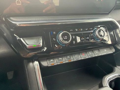 Used 2024 GMC Sierra 1500 Denali w/ Technology Package AWD/4WD image 62