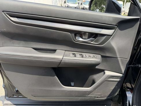 Used 2025 Honda CR-V Sport image 25