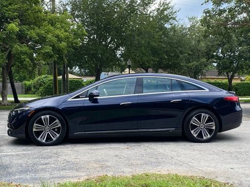 Used 2023 Mercedes-Benz EQS 450+ 4MATIC Sedan image 4