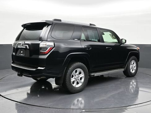 Used 2023 Toyota 4Runner SR5 image 5