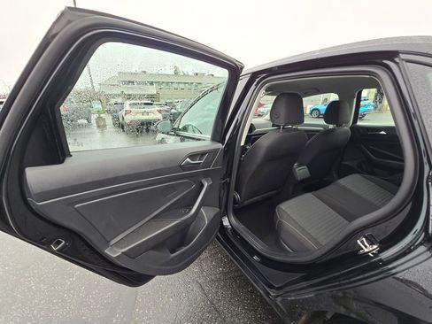 Used 2024 Volkswagen Jetta S image 11