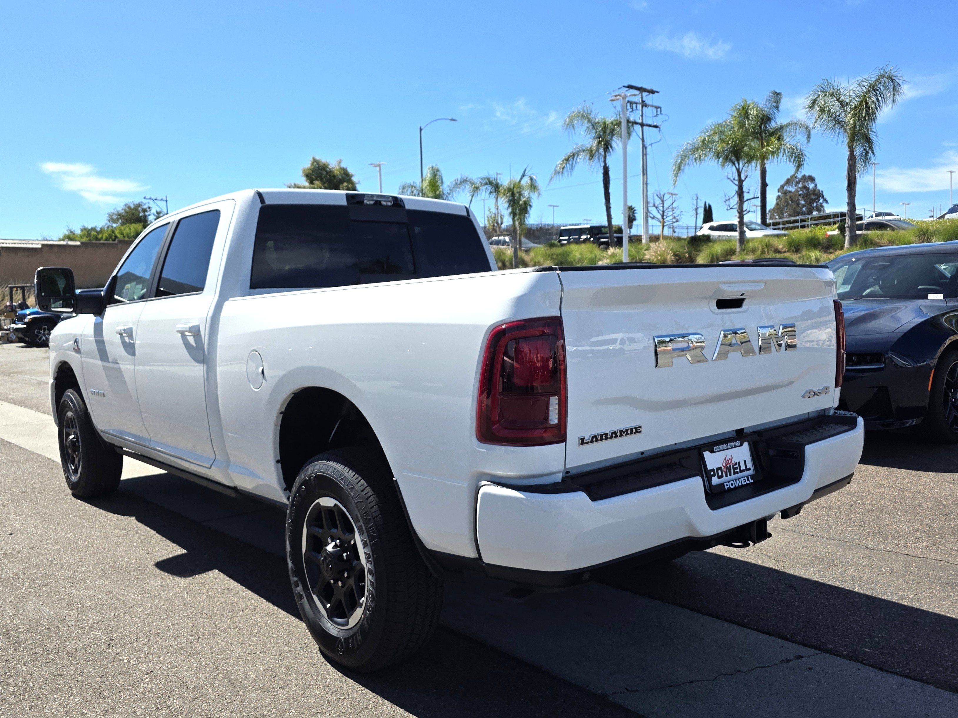 New 2026 RAM 2500 Laramie AWD/4WD image 3