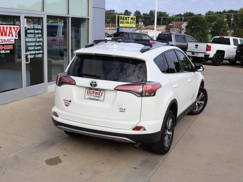 Used 2017 Toyota RAV4 XLE w/ Plus Special Value Package AWD/4WD image 40