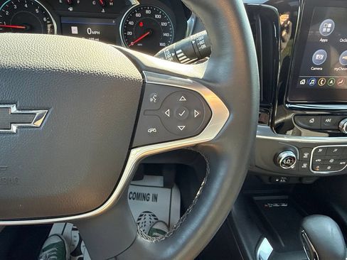 Used 2023 Chevrolet Traverse RS AWD/4WD image 39