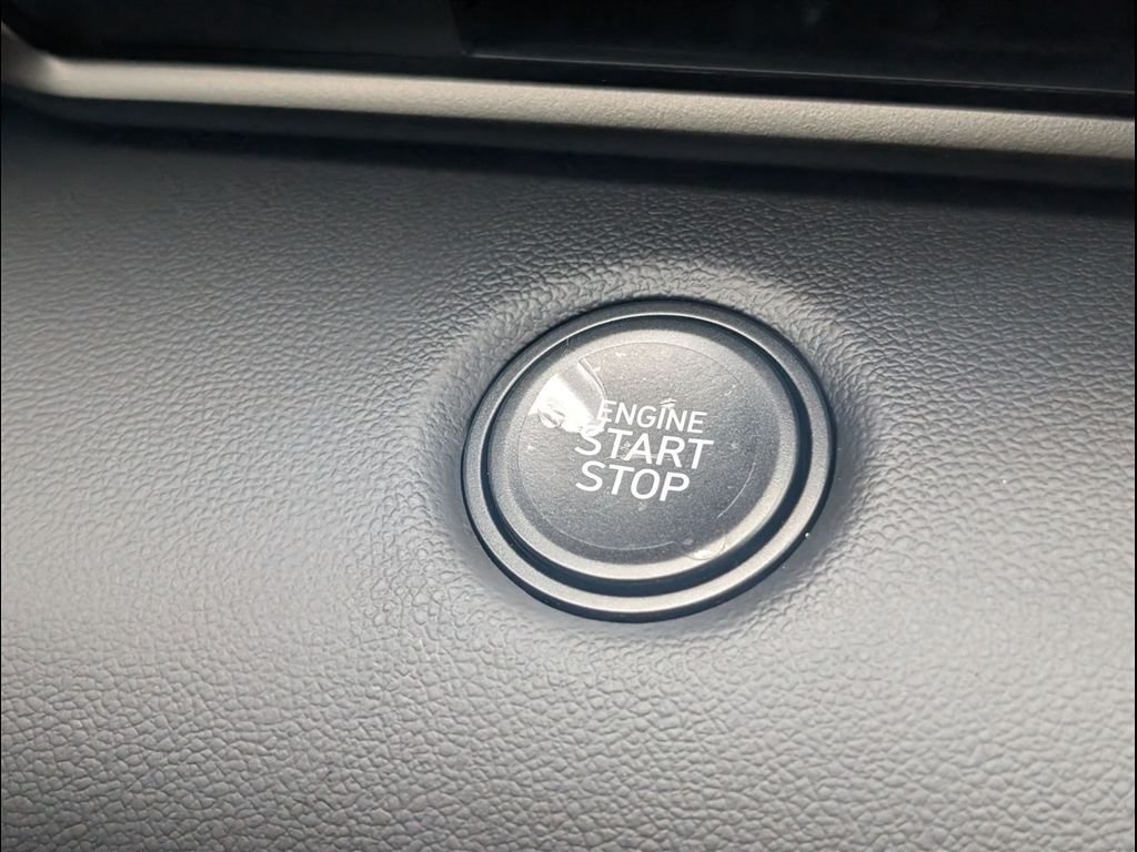 Used 2026 Hyundai Elantra Sport FWD image 17