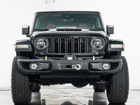 Used 2024 Jeep Wrangler Unlimited Rubicon 392 AWD/4WD image 4