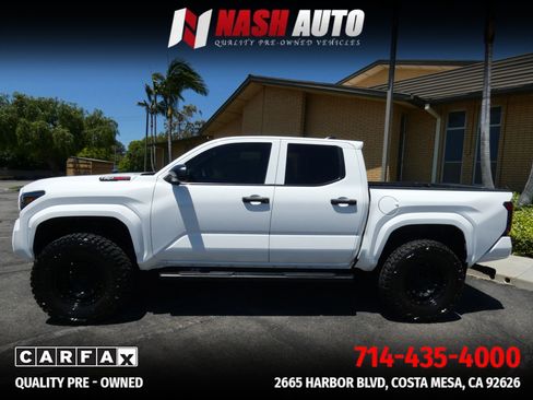 Used 2024 Toyota Tacoma SR RWD image 15