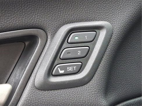 Used 2010 Honda Crosstour EX-L image 28