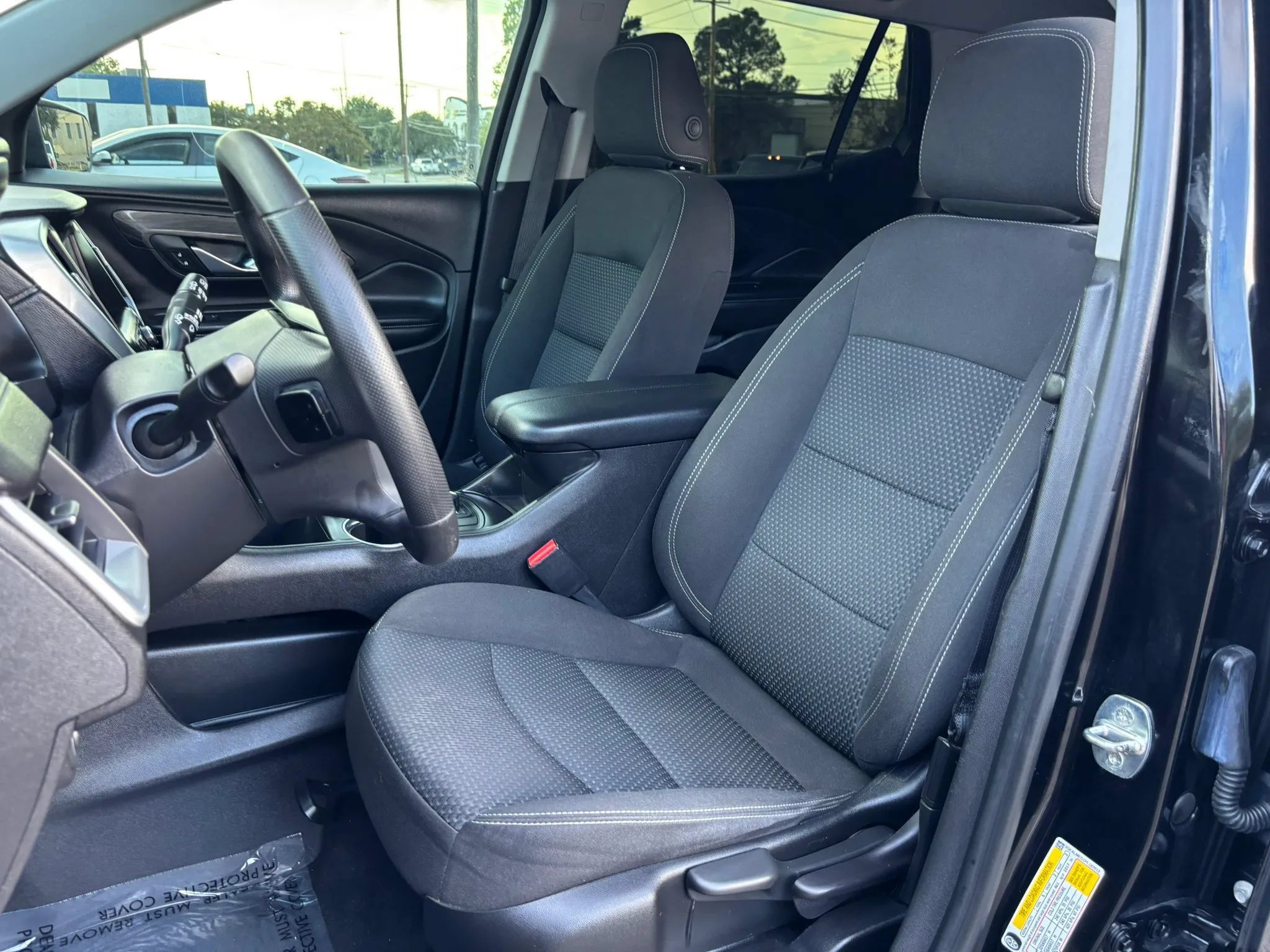 Used 2023 GMC Terrain SLE FWD image 11