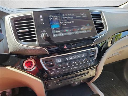 Used 2021 Honda Pilot Touring image 20