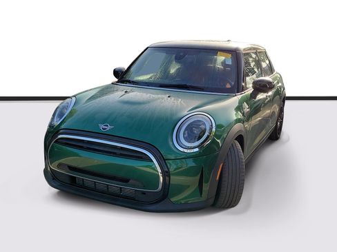 Used 2024 MINI Cooper 4-Door Hardtop FWD image 3