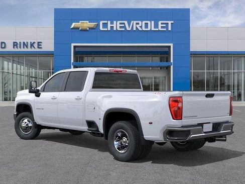 New 2026 Chevrolet Silverado 3500 LT image 3