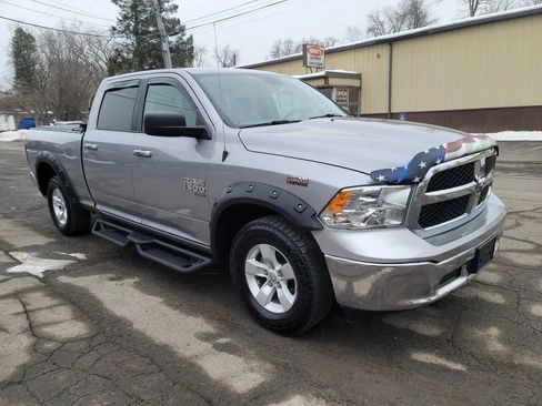 Used 2019 RAM 1500 Classic SLT AWD/4WD image 3