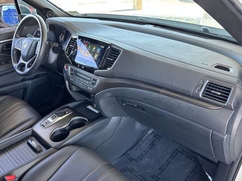 Used 2023 Honda Passport TrailSport image 23