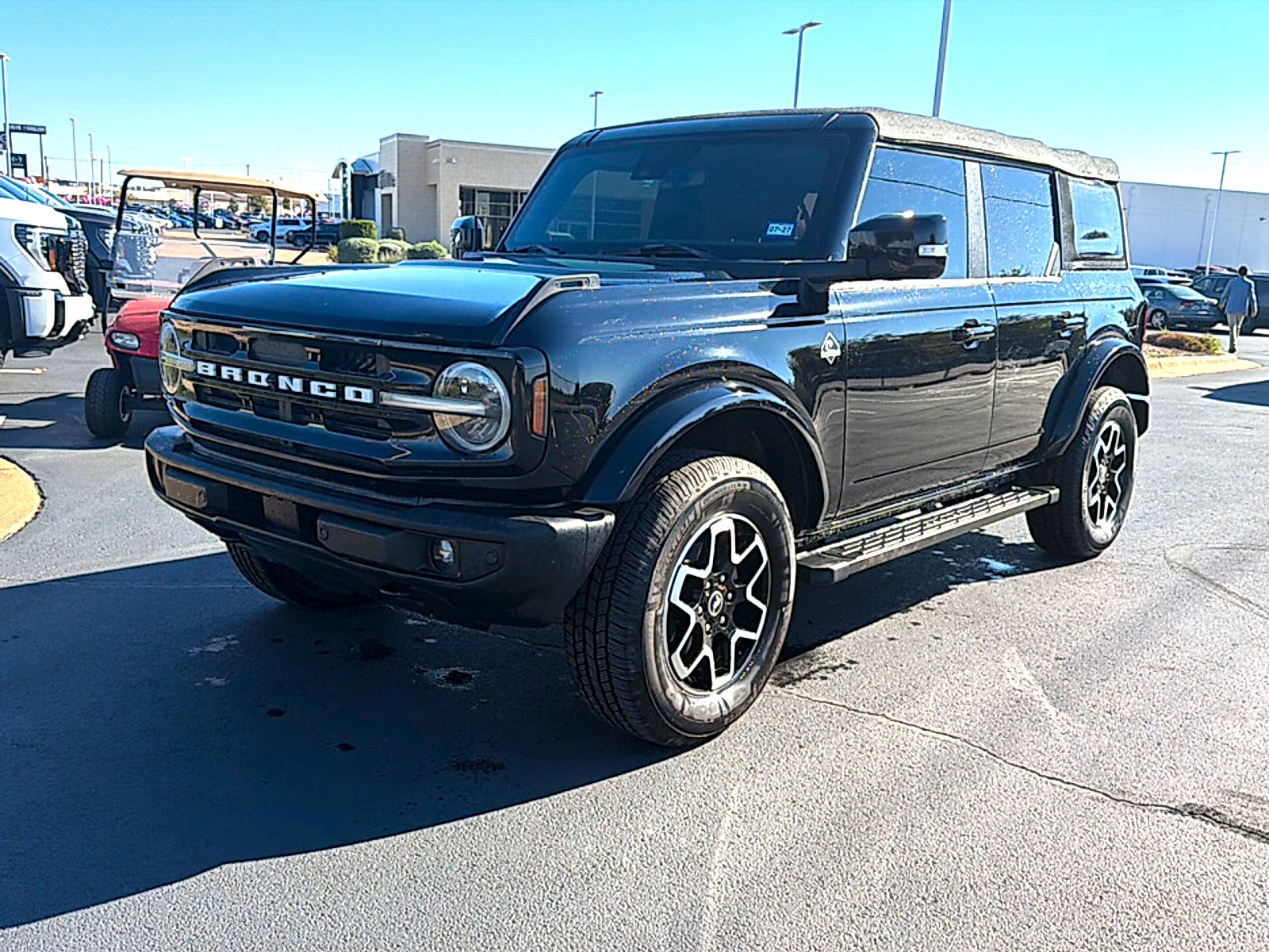 Used 2022 Ford Bronco Outer Banks AWD/4WD image 2