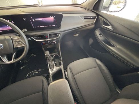 Used 2025 Buick Encore GX Preferred image 38