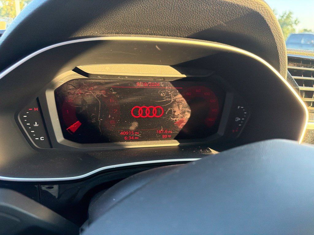 Used 2025 Audi Q3 2.0T Premium AWD/4WD image 8