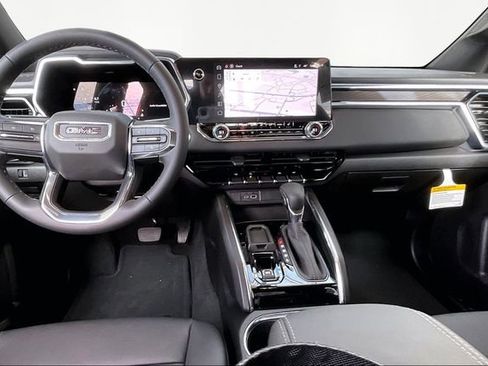 New 2026 GMC Canyon Elevation w/ Convenience Package RWD image 5