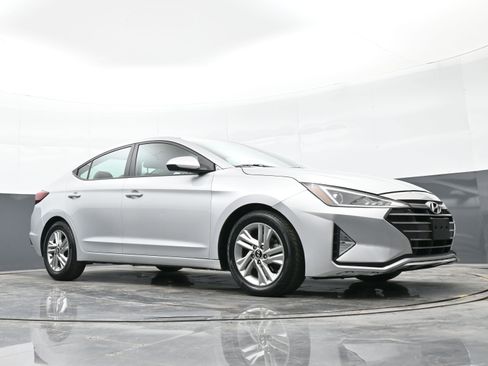 Used 2019 Hyundai Elantra SEL image 37