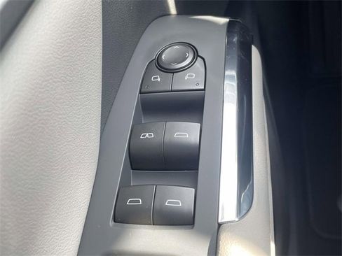 New 2026 Chevrolet Traverse LT image 18