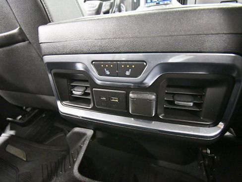 Used 2021 GMC Sierra 2500 SLT w/ SLT Convenience Package image 17