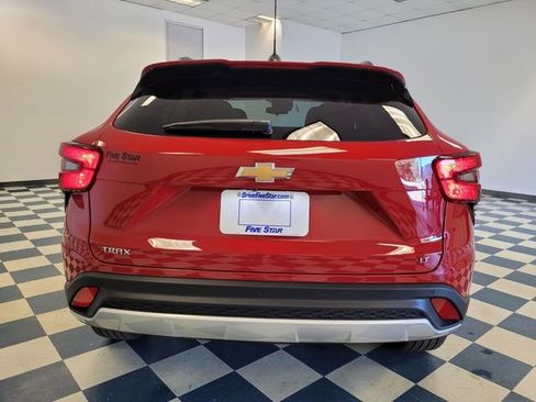New 2026 Chevrolet Trax LT w/ Driver Confidence Package image 6