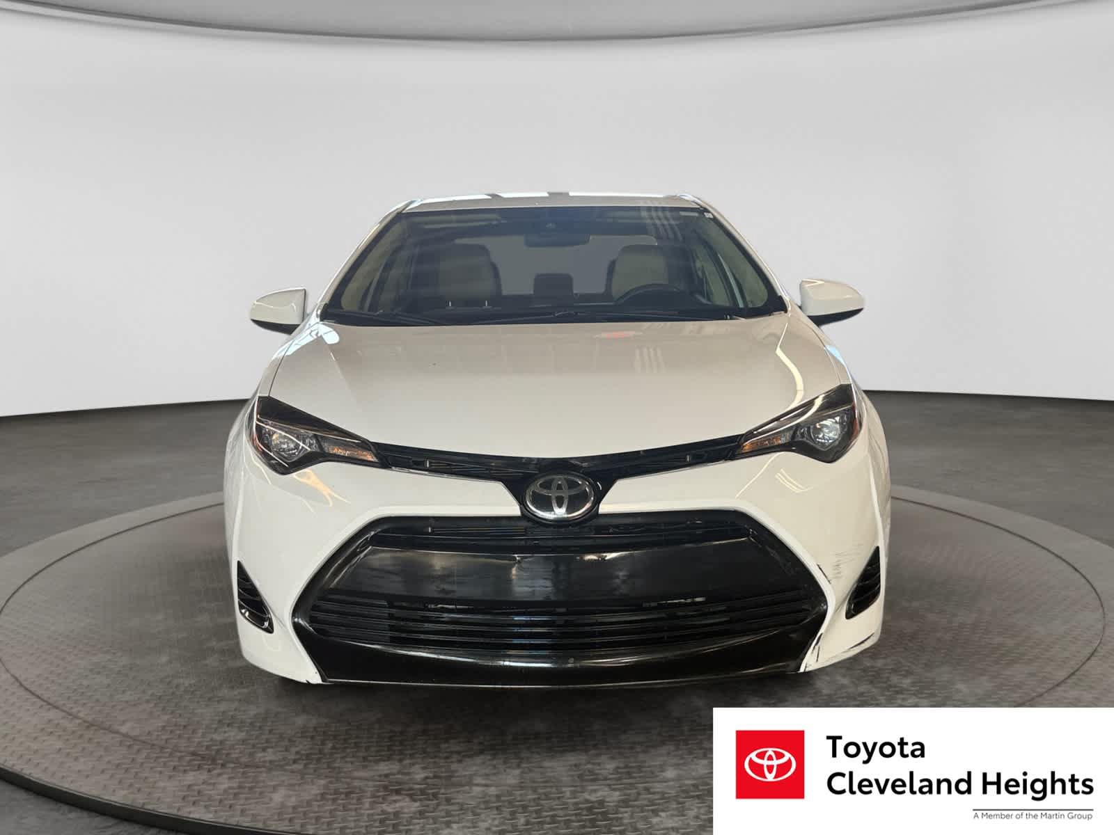 Used 2017 Toyota Corolla LE w/ Carpet Mat Package (TMS) FWD image 2