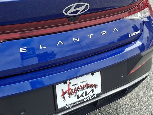 Used 2024 Hyundai Elantra Limited FWD image 31